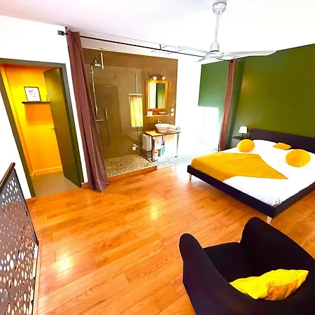 Maison Des Muriers, 150 M2, Piscine Privee, Clim Aigues-Vives (Gard)