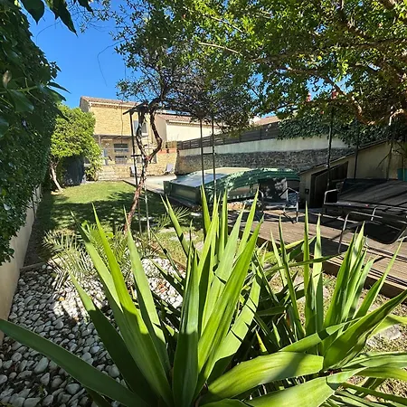 Villa Maison Des Muriers, 150 M2, Piscine Privee, Clim Aigues-Vives (Gard)